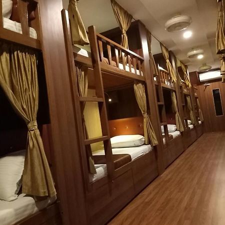 Classic Dormitory Mumbai  Buitenkant foto