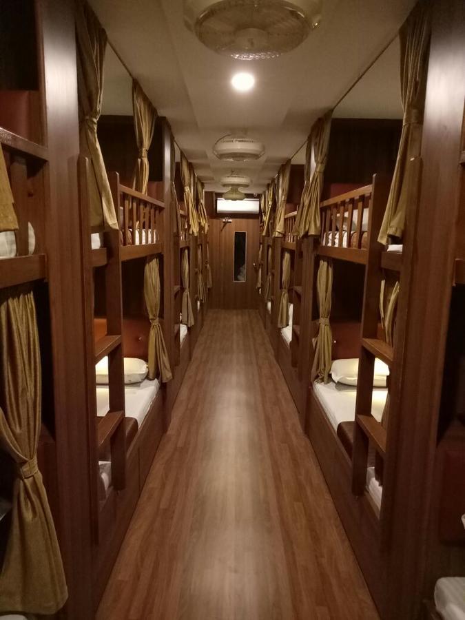 Classic Dormitory Mumbai  Buitenkant foto