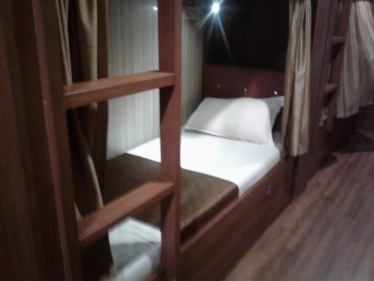 Classic Dormitory Mumbai  Buitenkant foto