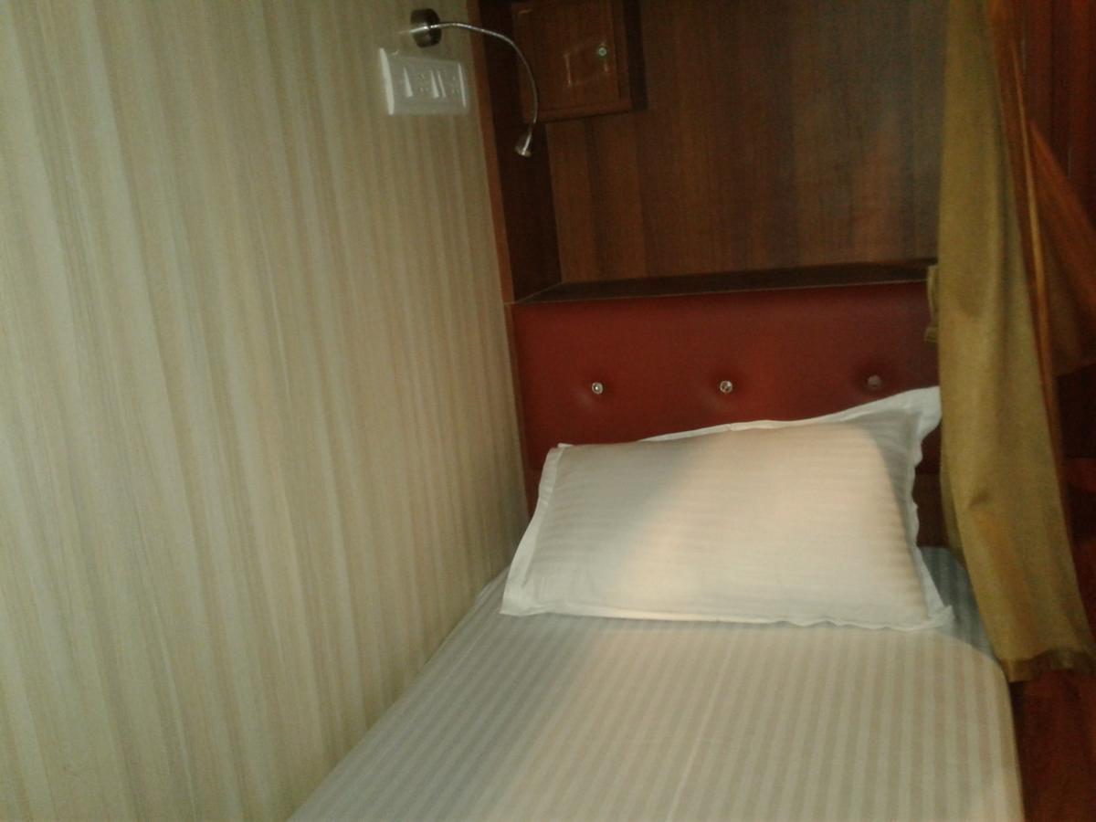 Classic Dormitory Mumbai  Buitenkant foto